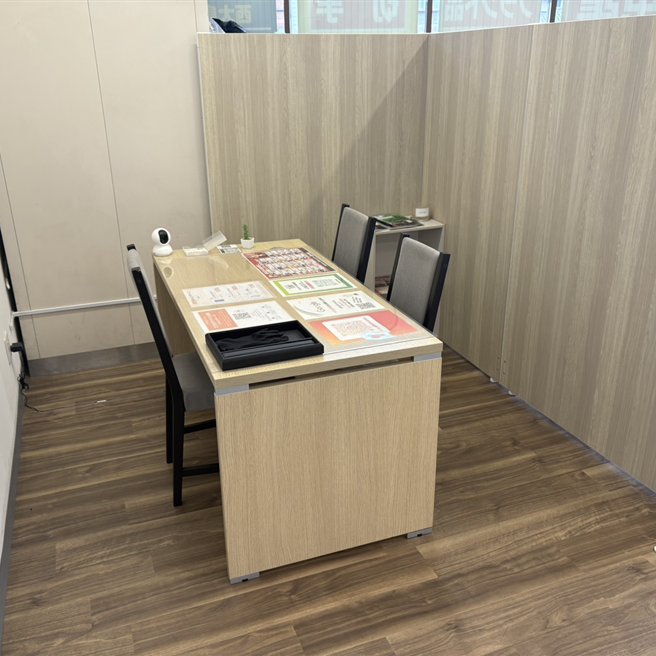 おたからや グルメシティ西大島店 個別査定ブース