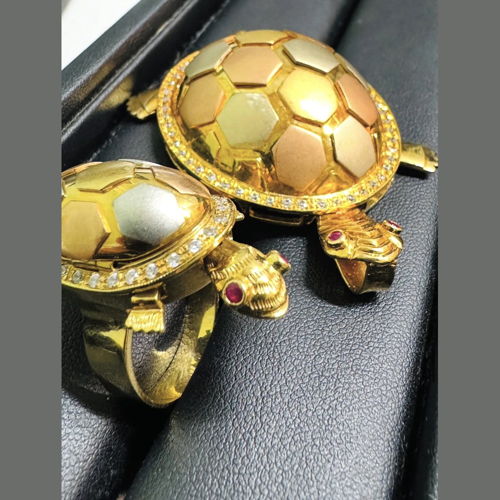 K18 亀モチーフブローチ2点 買取実績